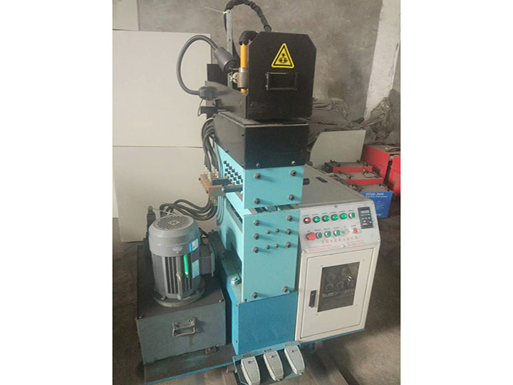 帶鋼自動焊接機(jī)
